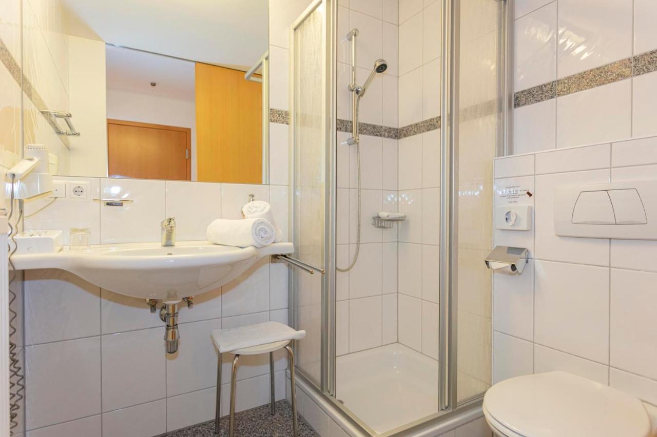 Hotel Loewen Lingenau Eksteriør billede